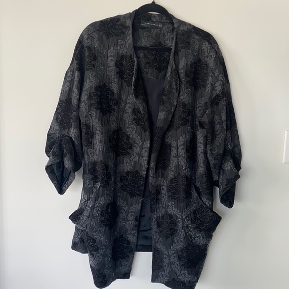 Zara Opera Coat - Picture 1 of 4